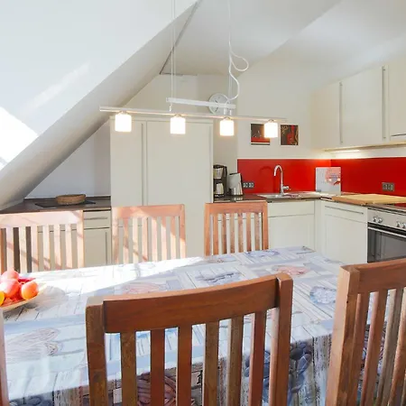 Bi Uns To Hus Appartamento Prerow