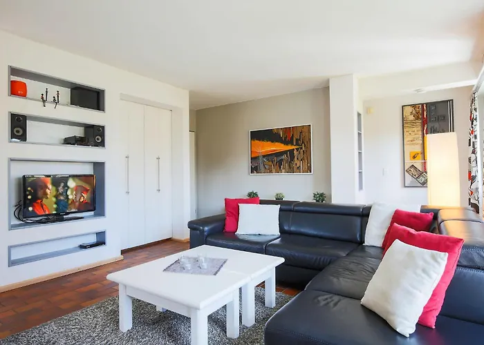 Bi Uns To Hus * بريرو